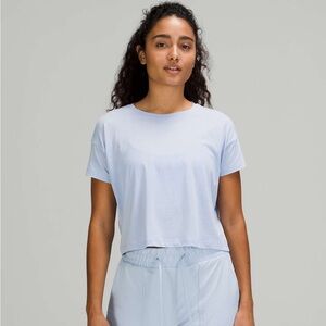 Lululemon Cate’s Tee Blue Linen Size 2